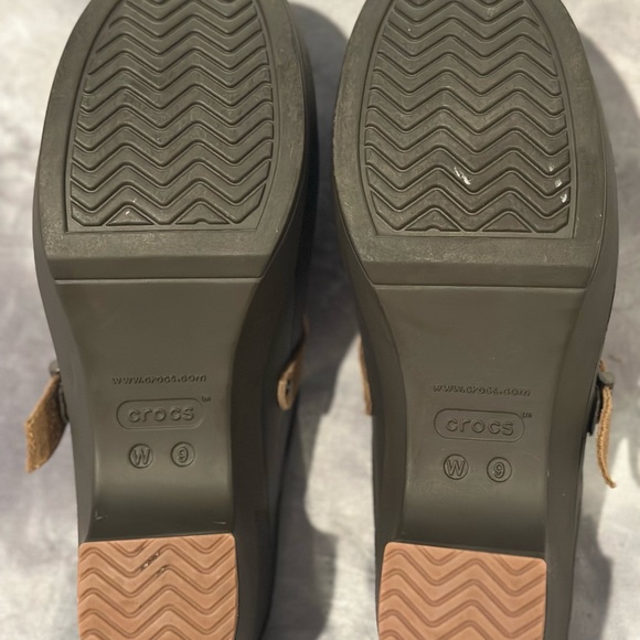 CROCS Black and Tan Mules Classic Clogs - Picture 3 of 4